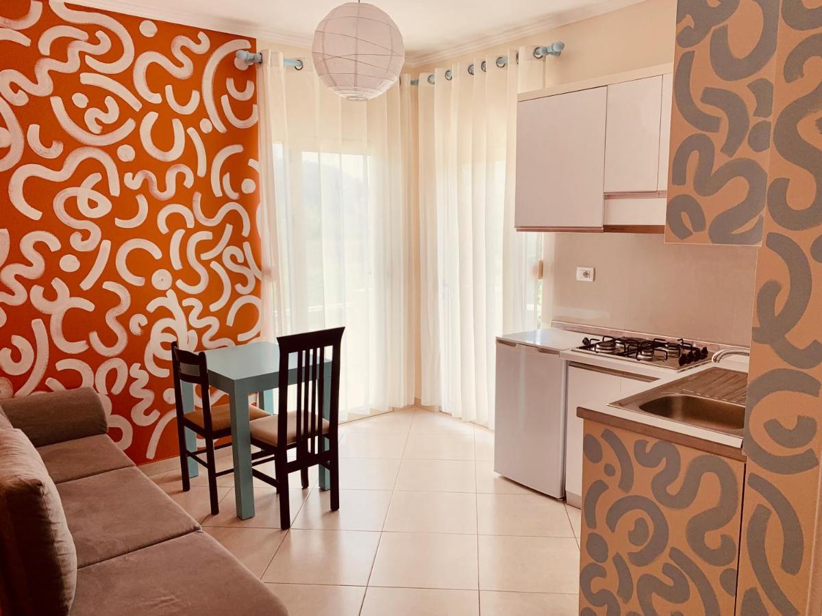 Family Tree - Quiet Area - Self Check In Aparthotel Golem  Exterior photo